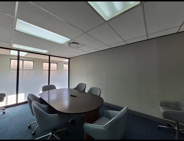 110M² OFFICE TO LET IN DUNKELD WEST